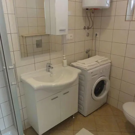 Apartment In 51811