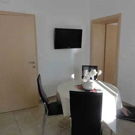 In 51811 Trogir