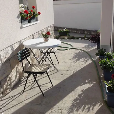 Apartment In 51811
